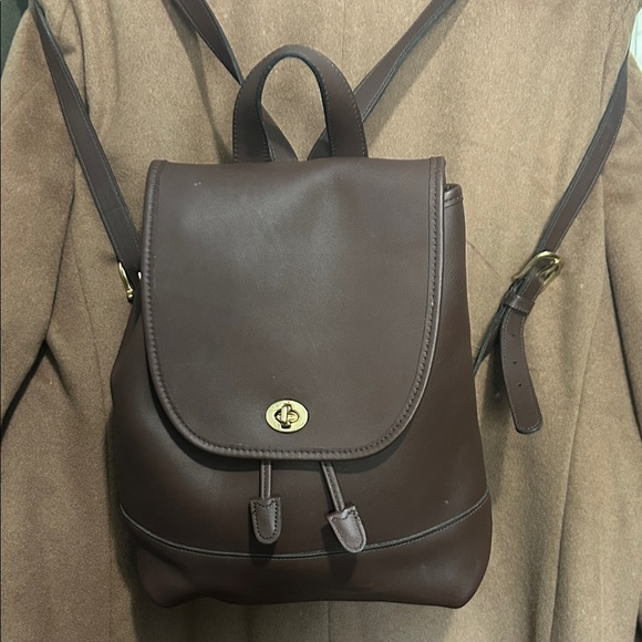 Coach Handbags - Coach Vintage Daypack
